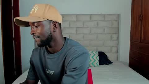 Dylan Taylor online show from 11-22-25, 12:37