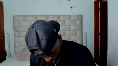 Snapshot of dylantaylor_1 chatting on 01-12-26, 11:59 Dylan Taylor online show from 01-12-26, 11:59