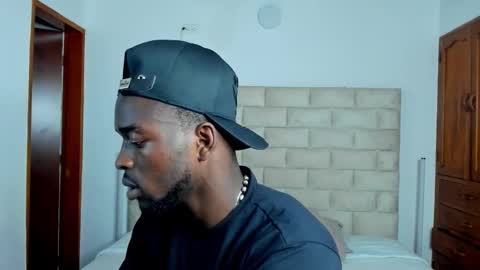 Snapshot of dylantaylor_1 chatting on 01-18-26, 07:28 Dylan Taylor online show from 01-18-26, 07:28