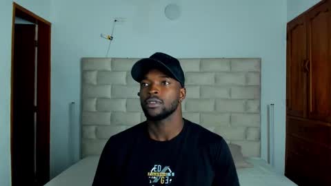 Snapshot of dylantaylor_1 chatting on 02-18-26, 02:40 Dylan Taylor online show from 02-18-26, 02:40