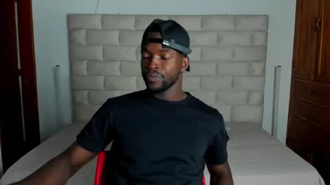 Snapshot of dylantaylor_1 chatting on 02-21-26, 04:02 Dylan Taylor online show from 02-21-26, 04:02