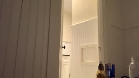 Snapshot of dynasty313 chatting on 12-18-24, 10:02 Dynasty online show from 12-18-24, 10:02