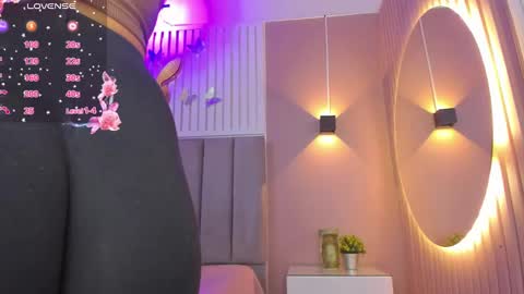 Juana online show from 02-06-25, 03:41