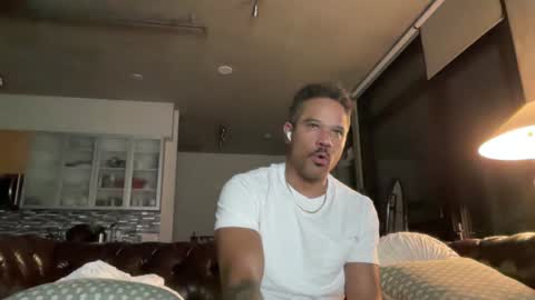 Snapshot of e13ven11 chatting on 12-12-24, 04:26 Formally known as Virus of Life online show from 12-12-24, 04:26