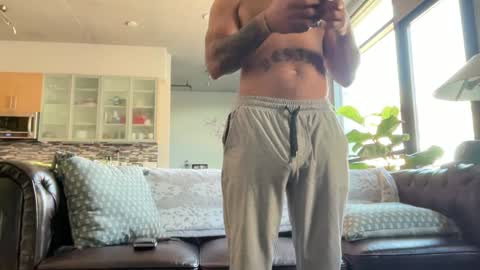 Snapshot of e13ven11 chatting on 01-10-25, 04:51 Formally known as Virus of Life online show from 01-10-25, 04:51