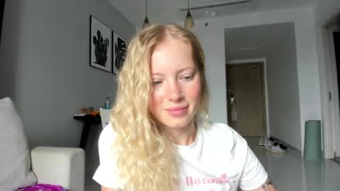 fansly - yourbestbaby online show from 02-15-25, 03:09