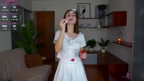 Emma online show from 11-07-25, 06:13