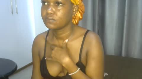 east_queen online show from 01-20-25, 08:52