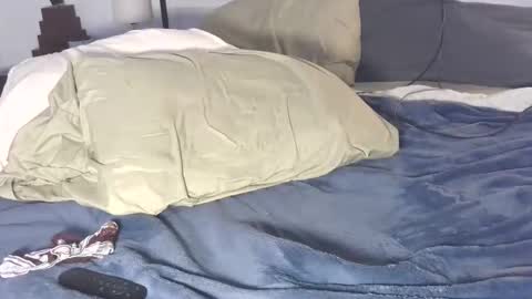 Snapshot of easybreeze69 chatting on 10-26-25, 11:27 easybreezy69 online show from 10-26-25, 11:27