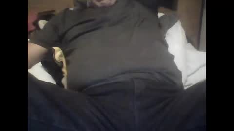 Snapshot of easye4015 chatting on 10-15-25, 08:14 Easye online show from 10-15-25, 08:14