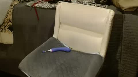 Snapshot of eatme_six9 chatting on 02-01-25, 08:18 Six online show from 02-01-25, 08:18