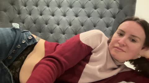 Nadia Ferreira  online show from 12-03-24, 04:39