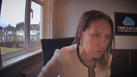 Nadia Ferreira  online show from 02-19-26, 10:22