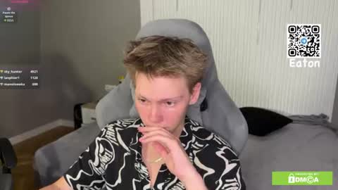 Snapshot of eaton_ chatting on 07-11-26, 01:03 eaton_ online show from 07-11-26, 01:03