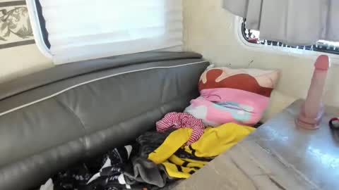 hi.. im baybee more spicyness ---  online show from 12-26-24, 08:42