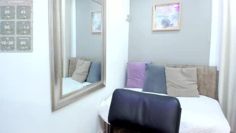      online show from 02-12-25, 02:54