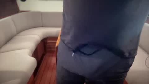 Snapshot of ebnk15 chatting on 12-15-24, 02:27 ebnk15 online show from 12-15-24, 02:27