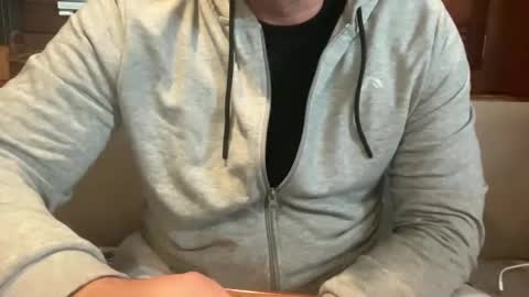 Snapshot of ebnk15 chatting on 10-20-25, 01:44 ebnk15 online show from 10-20-25, 01:44