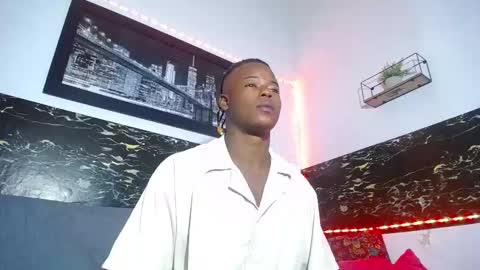 Snapshot of ebonny_stallion chatting on 10-17-25, 04:31 Chris Palaz online show from 10-17-25, 04:31