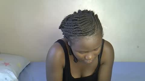 Snapshot of ebonnyqueeen chatting on 12-01-25, 09:14 Queen online show from 12-01-25, 09:14