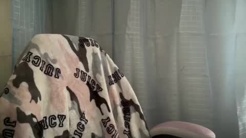 Snapshot of ebony8ivory chatting on 02-17-25, 05:32 americnbarbie online show from 02-17-25, 05:32