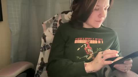 Snapshot of ebony8ivory chatting on 02-20-25, 03:08 americnbarbie online show from 02-20-25, 03:08