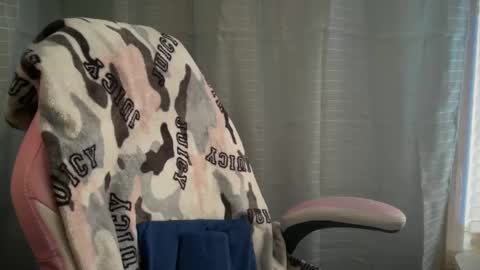 Snapshot of ebony8ivory chatting on 02-22-25, 04:51 americnbarbie online show from 02-22-25, 04:51