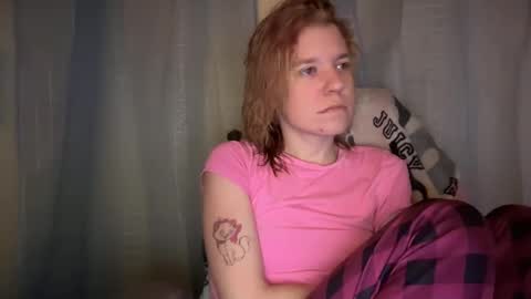 Snapshot of ebony8ivory chatting on 03-01-25, 02:59 americnbarbie online show from 03-01-25, 02:59