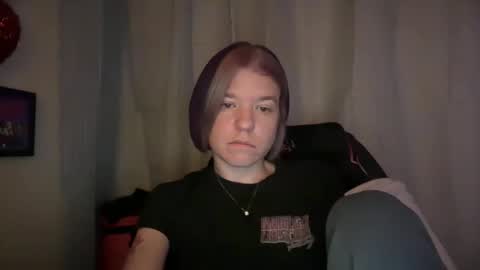 Snapshot of ebony8ivory chatting on 09-12-25, 12:33 americnbarbie online show from 09-12-25, 12:33