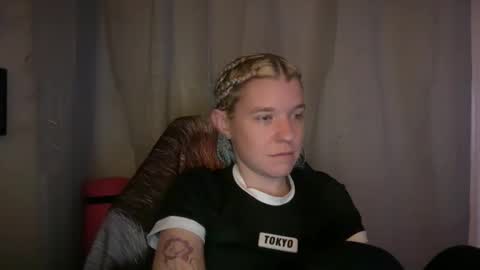 Snapshot of ebony8ivory chatting on 10-27-25, 02:59 americnbarbie online show from 10-27-25, 02:59