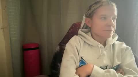 Snapshot of ebony8ivory chatting on 10-27-25, 04:55 americnbarbie online show from 10-27-25, 04:55