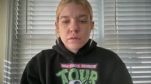 Snapshot of ebony8ivory chatting on 11-10-25, 01:54 americnbarbie online show from 11-10-25, 01:54