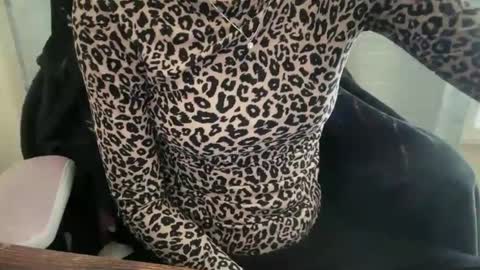 Snapshot of ebony8ivory chatting on 11-11-25, 04:51 americnbarbie online show from 11-11-25, 04:51