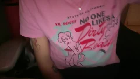 Snapshot of ebony8ivory chatting on 11-16-25, 02:50 americnbarbie online show from 11-16-25, 02:50