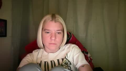 Snapshot of ebony8ivory chatting on 12-15-25, 03:55 americnbarbie online show from 12-15-25, 03:55