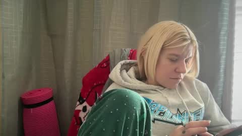 Snapshot of ebony8ivory chatting on 12-15-25, 04:00 americnbarbie online show from 12-15-25, 04:00