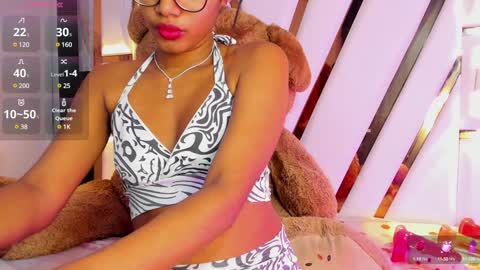 Snapshot of ebony_beautifull chatting on 12-05-24, 01:58 Luci online show from 12-05-24, 01:58