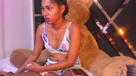 Snapshot of ebony_beautifull chatting on 03-02-25, 02:41 Luci online show from 03-02-25, 02:41
