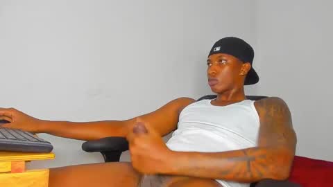 Snapshot of ebony_brandons chatting on 02-21-25, 02:39 Brandon online show from 02-21-25, 02:39