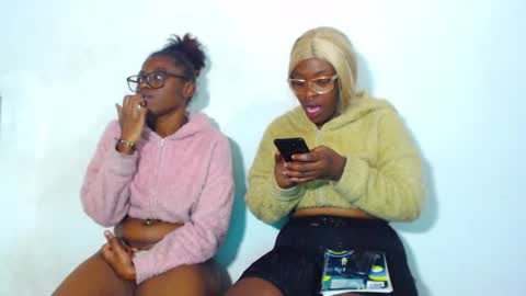 Snapshot of ebony_chayna chatting on 12-15-24, 10:15 chayna smith online show from 12-15-24, 10:15