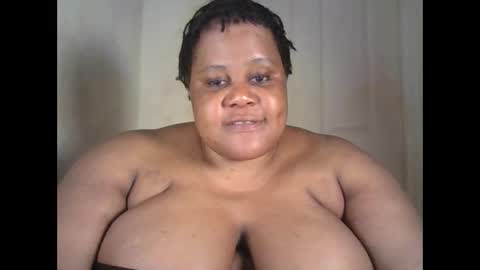 ebony_magixs online show from 10-20-25, 07:36