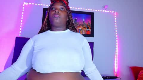 Snapshot of ebony_neighbormoans chatting on 11-30-25, 03:21 LINA online show from 11-30-25, 03:21
