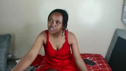 ebony_sluttt online show from 10-27-25, 07:01