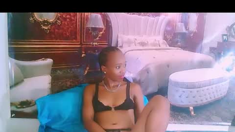 Snapshot of ebonycreamy69 chatting on 01-25-25, 12:38 Nova online show from 01-25-25, 12:38