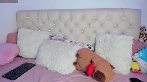 Queen Ebony online show from 11-19-25, 11:16