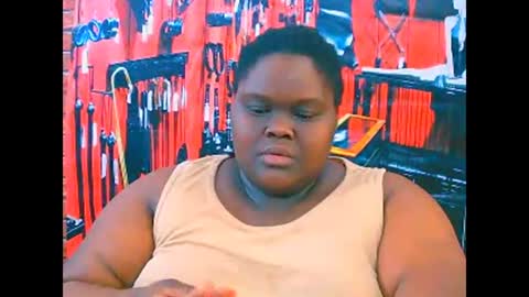 Snapshot of ebonyhotbuns4u2luv chatting on 10-28-25, 11:03 ebonyhotbuns4u2luv online show from 10-28-25, 11:03