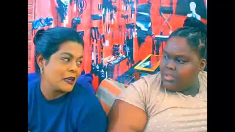 Snapshot of ebonyhotbuns4u2luv chatting on 11-06-25, 06:14 ebonyhotbuns4u2luv online show from 11-06-25, 06:14