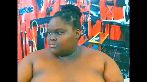 Snapshot of ebonyhotbuns4u2luv chatting on 11-14-25, 11:02 ebonyhotbuns4u2luv online show from 11-14-25, 11:02