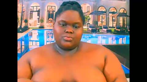 Snapshot of ebonyhotbuns4u2luv chatting on 12-15-25, 08:57 ebonyhotbuns4u2luv online show from 12-15-25, 08:57