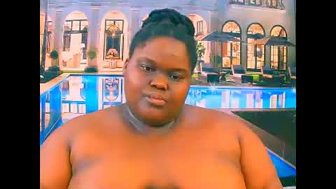 ebonyhotbuns4u2luv online show from 12-21-25, 09:00